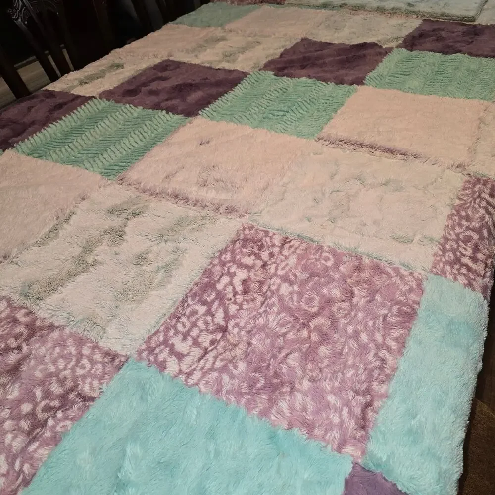 Sometimes I Sew Minky Designs XL Blanket and pillowcase